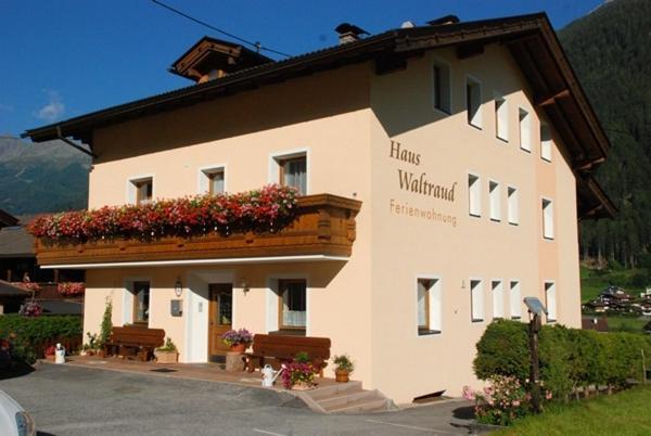 Haus Waltraud Apartment Neustift im Stubaital Luaran gambar