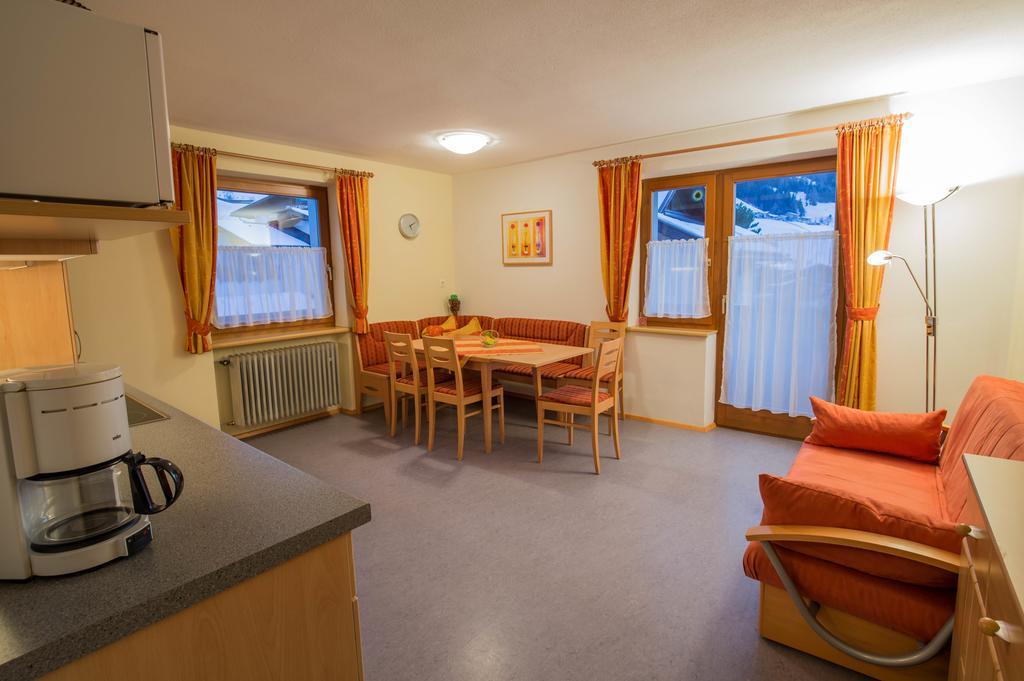 Haus Waltraud Apartment Neustift im Stubaital Bilik gambar